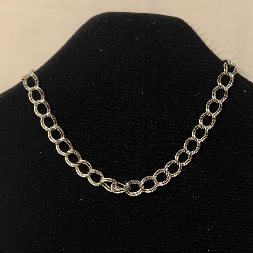 Sarah Coventry 1970s Silver Tone Double Link Chain Necklace 17.5 Inch Vintage